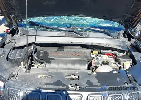 2022 Jeep Compass Trailhawk 4X4 z USA, uszkodzony, nr VIN 3C4NJDDB3NT189310